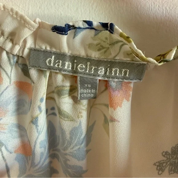 Daniel rainn XS top from Stitch Fix - Picture 2 of 5